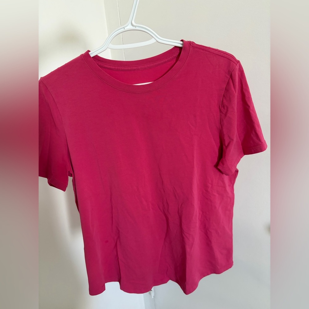 lululemon athletica Women's Crewneck Tee in Fuchsia